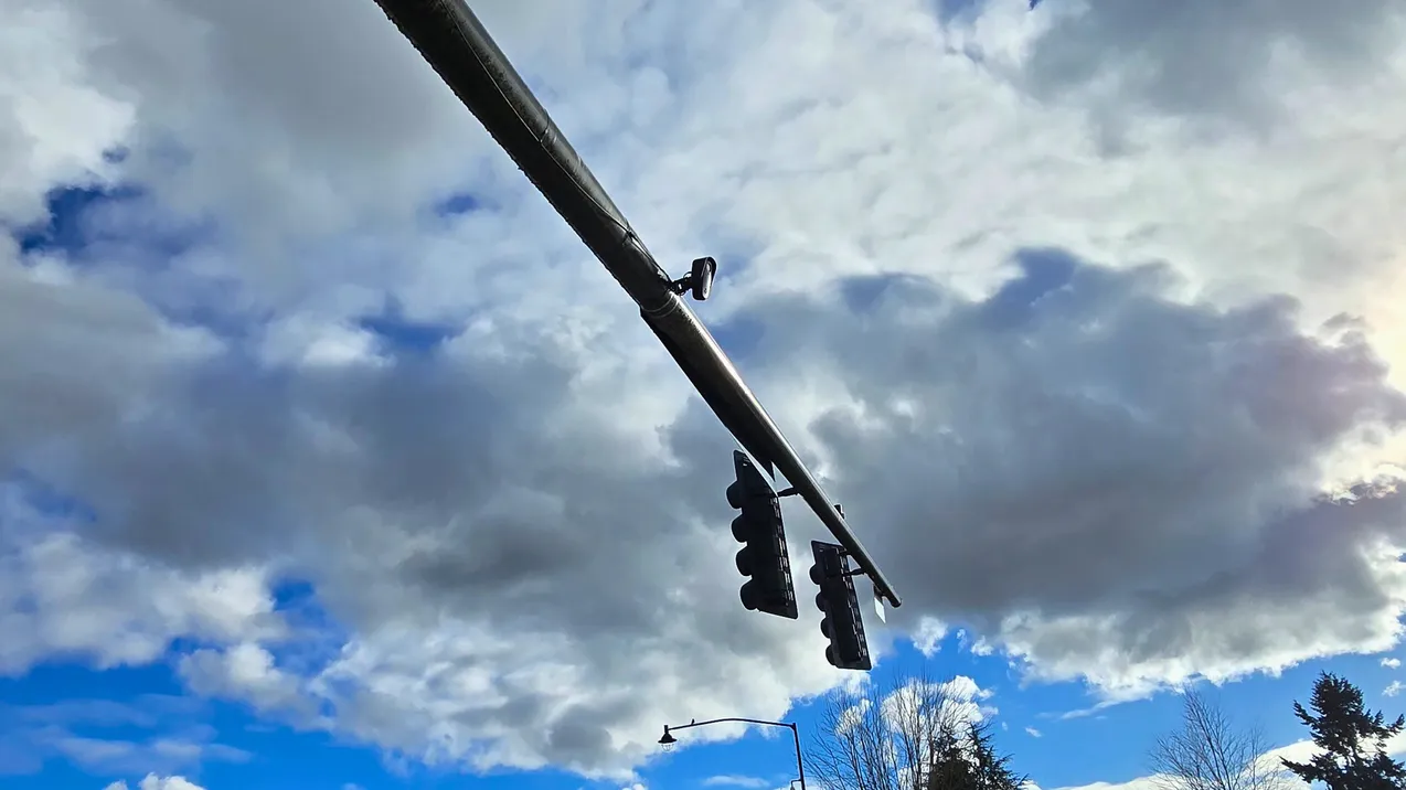 Flock ALPR camera mounted at the Coal Creek PArkway and Newcastle Way intersection